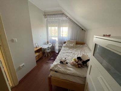 Eladó családi ház Cserkeszőlő