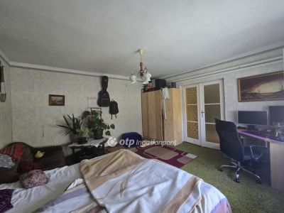 Eladó családi ház Kaba
