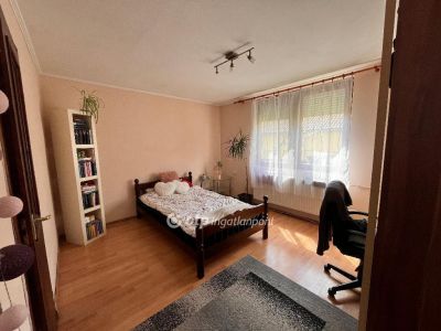 Eladó családi ház Püspökladány