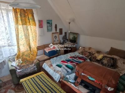 Eladó nyaraló Gomba