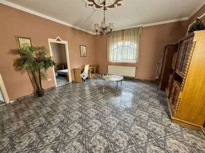 Eladó családi ház Budapest