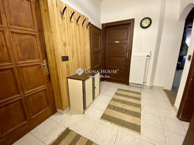 Eladó családi ház Budapest