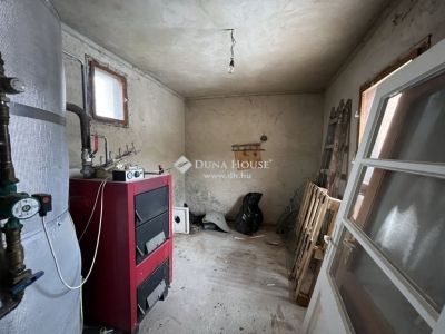Eladó családi ház Kóka