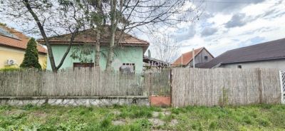 Eladó családi ház Üllő