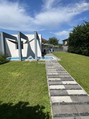 Eladó családi ház Siófok