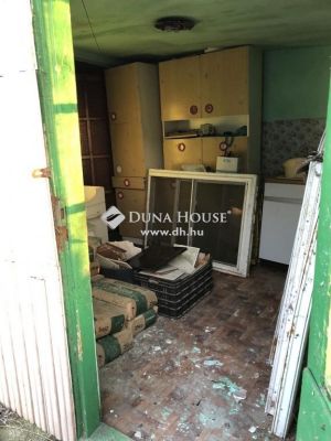 Eladó családi ház Tarján