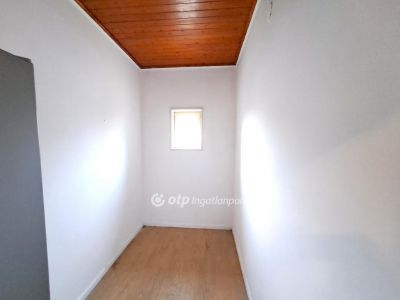 Eladó családi ház Lajosmizse