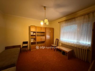 Eladó családi ház Lajosmizse