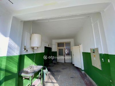Eladó családi ház Kecskemét