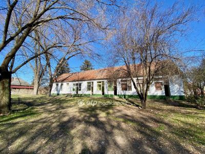 Eladó családi ház Kecskemét