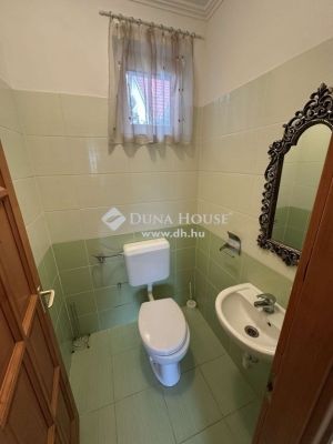 Eladó családi ház Monor