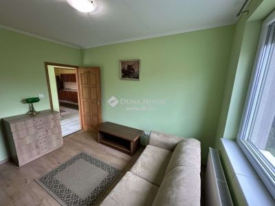 Eladó családi ház Monor