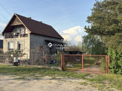 Eladó családi ház Tápiószecső