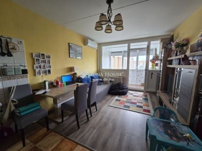 Eladó lakás Pécs