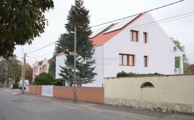 Eladó lakás Pécs