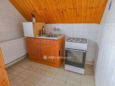 Eladó családi ház Gárdony