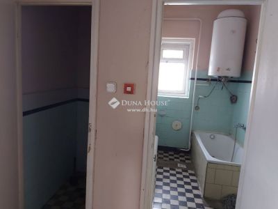 Eladó családi ház Budapest