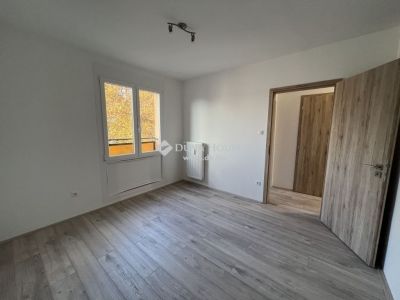 Eladó lakás Pécs