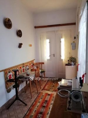 Eladó családi ház Nagyiván