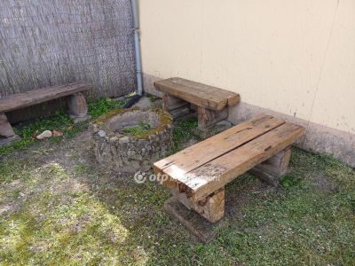 Eladó lakás Csongrád