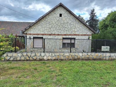 Eladó családi ház Albertirsa