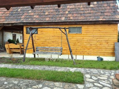 Eladó családi ház Albertirsa