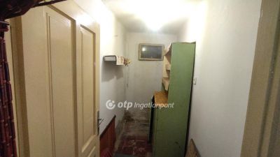 Eladó családi ház Csongrád