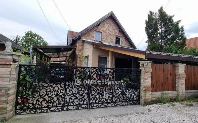 Eladó ikerház Albertirsa
