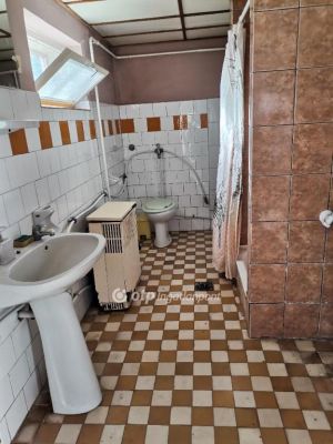 Eladó családi ház Cegléd