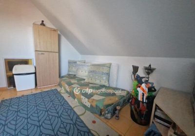 Eladó családi ház Cegléd