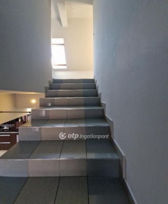 Eladó családi ház Cegléd