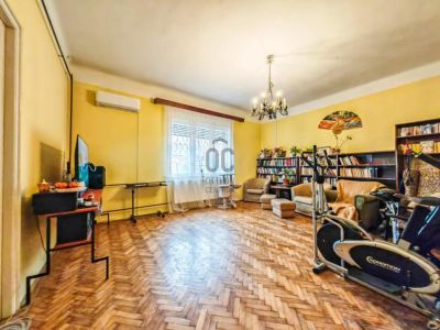 Eladó családi ház Budapest