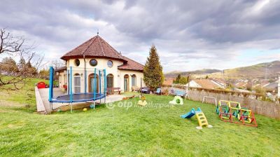 Eladó családi ház Kazincbarcika