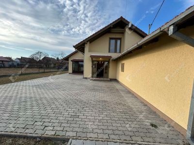 Eladó családi ház Pilis