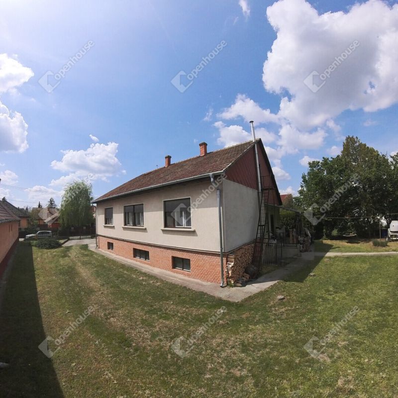 Eladó családi ház Pilis