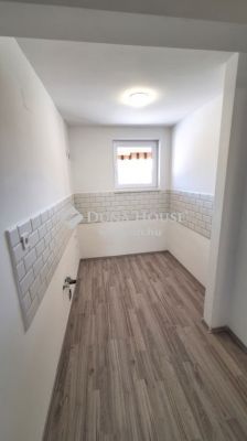 Eladó lakás Albertirsa