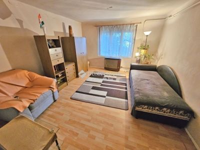 Eladó családi ház Budapest