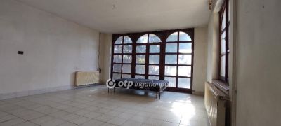 Eladó családi ház Budapest