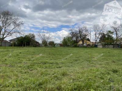 Eladó lakóövezeti telek Kecskemét