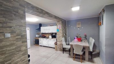 Eladó családi ház Karcag