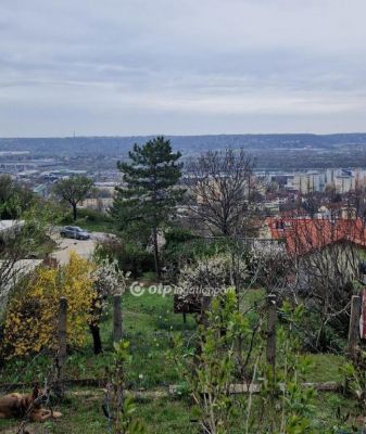 Eladó lakóövezeti telek Budaörs