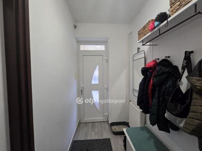Eladó családi ház Kaba