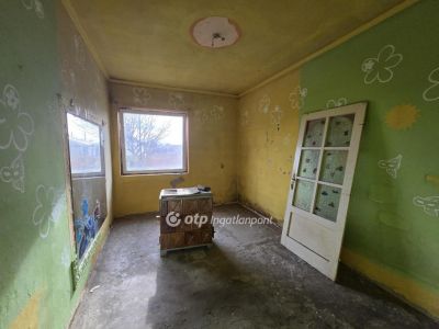 Eladó családi ház Kaba