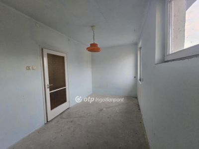 Eladó családi ház Kaba