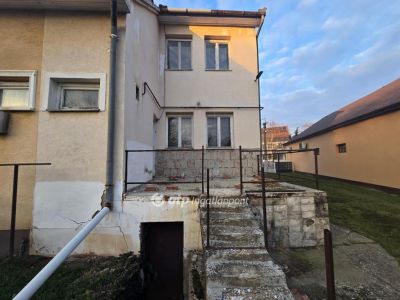 Eladó családi ház Kaba