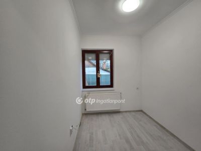 Eladó családi ház Kaba