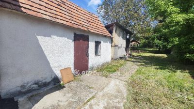 Eladó családi ház Devecser
