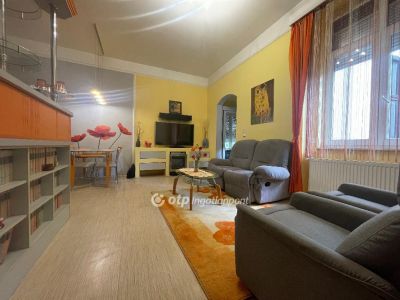 Eladó lakás Debrecen