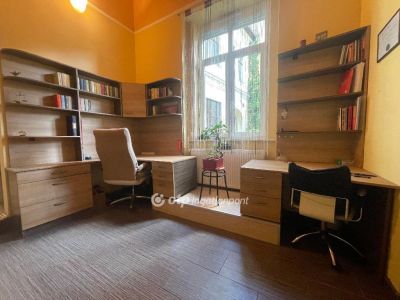 Eladó lakás Debrecen