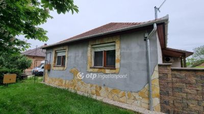 Eladó családi ház Balmazújváros